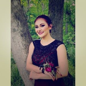 Size 4 Burgundy and Black Ombré Prom Gown